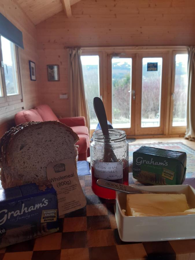 Springbank Cabin Insch エクステリア 写真